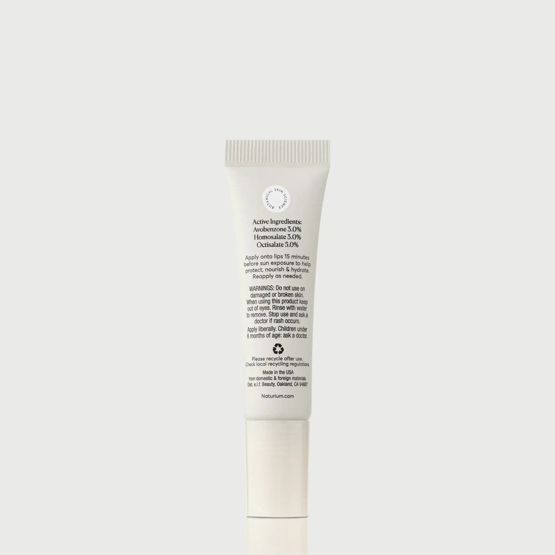 phyto-glow-lip-balm-spf-45-clear-g0 NATR-10124_PhytoGlow_SPF_Clear_primary_capon_back_bonebkgd_1.webp