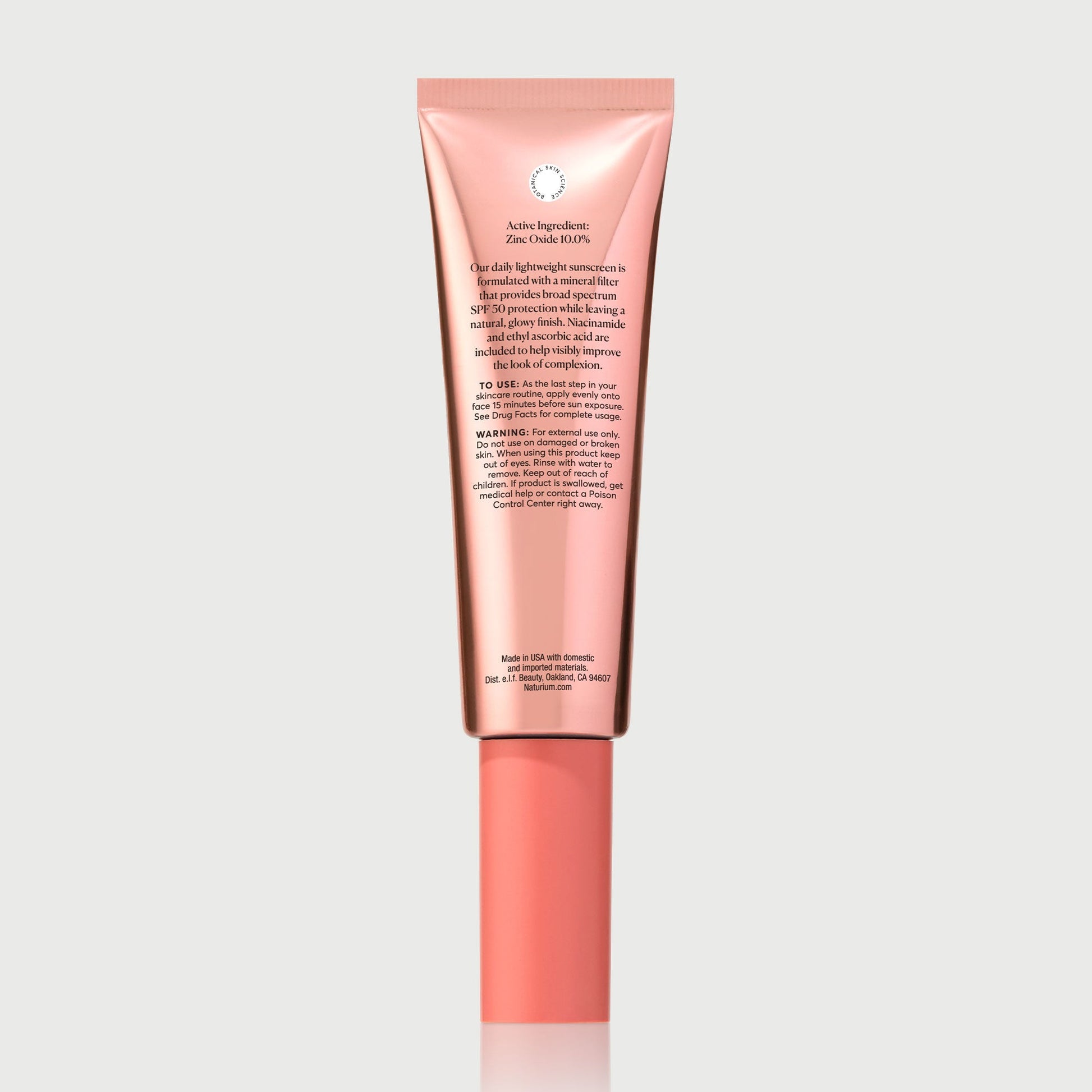 dew-glow-moisturizer-mineral-spf-50-p4 NATR-10163_Dew-Glow-Moisturizer-Mineral-SPF_back_capon-bonebkgd_a99e231e-ca92-4014-addb-f1e7b794e9ab.jpg