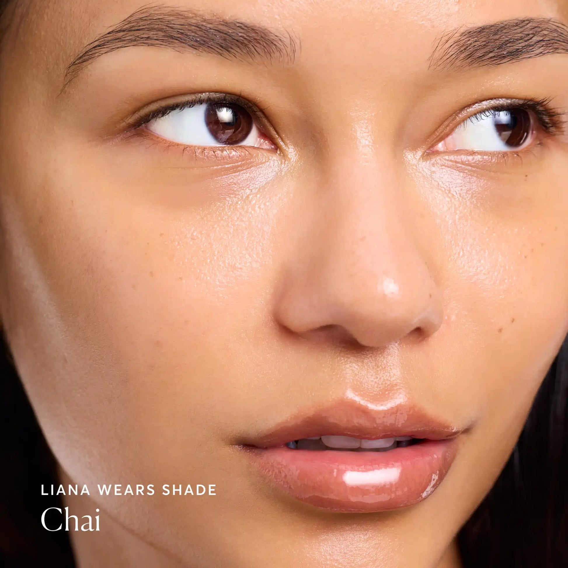 phyto-glow-lip-balm-chai-o9 NATR-60111-Alt-Images-Phyto-Glow-Lip-Balm-Chai-04.webp
