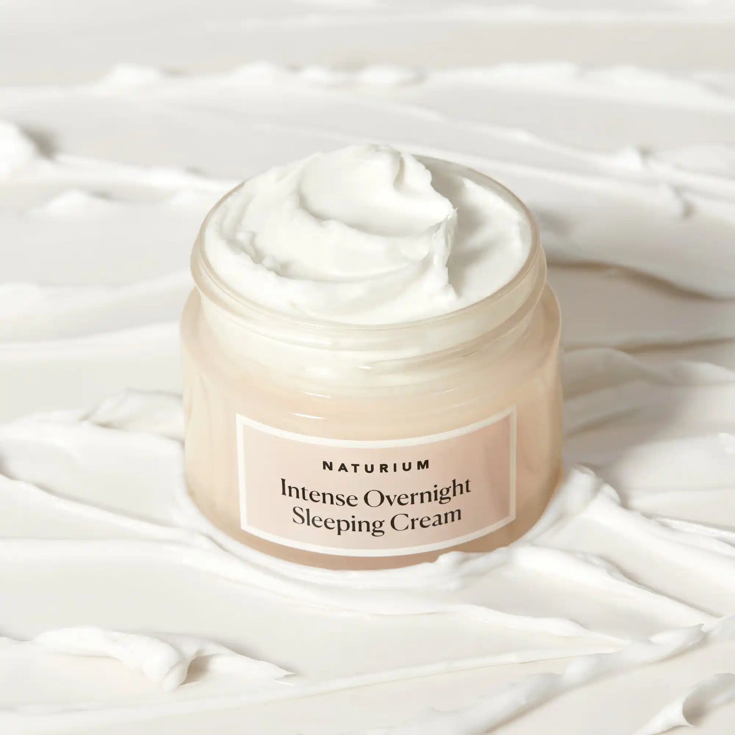 intense-overnight-sleeping-cream-u4 sleepingcream_0880-crop_1.webp